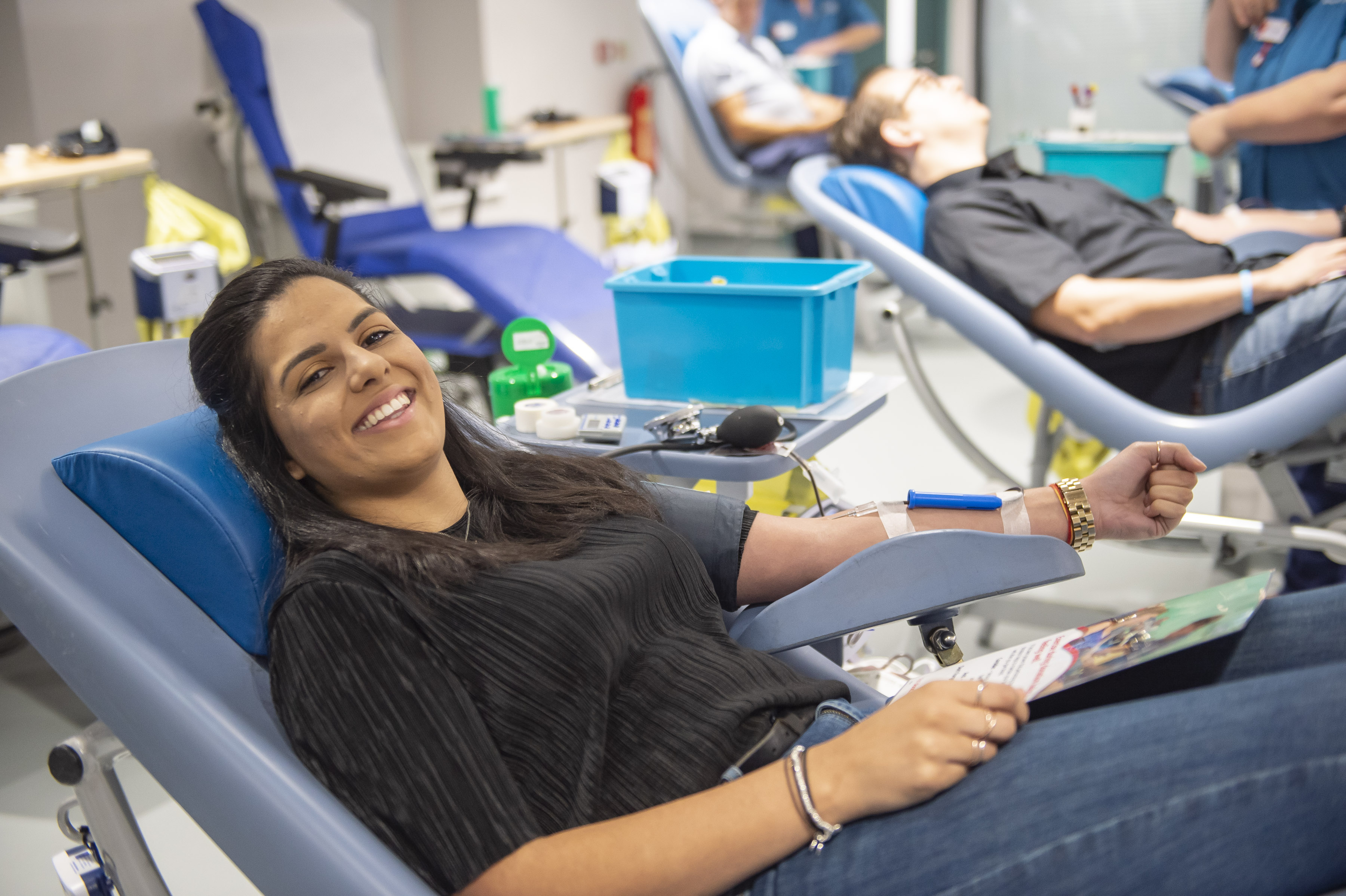Gaurika Puri donates blood