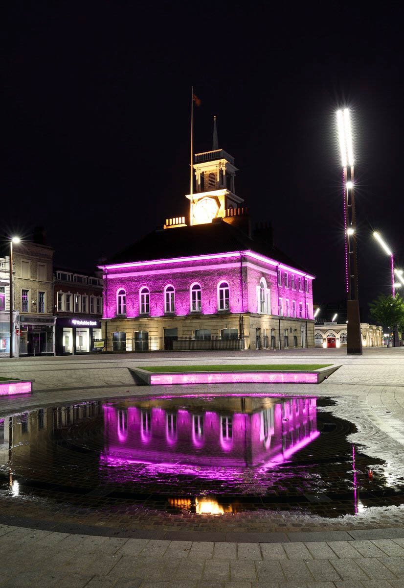 Stockton town hall lit up pink for organ donation week 2021