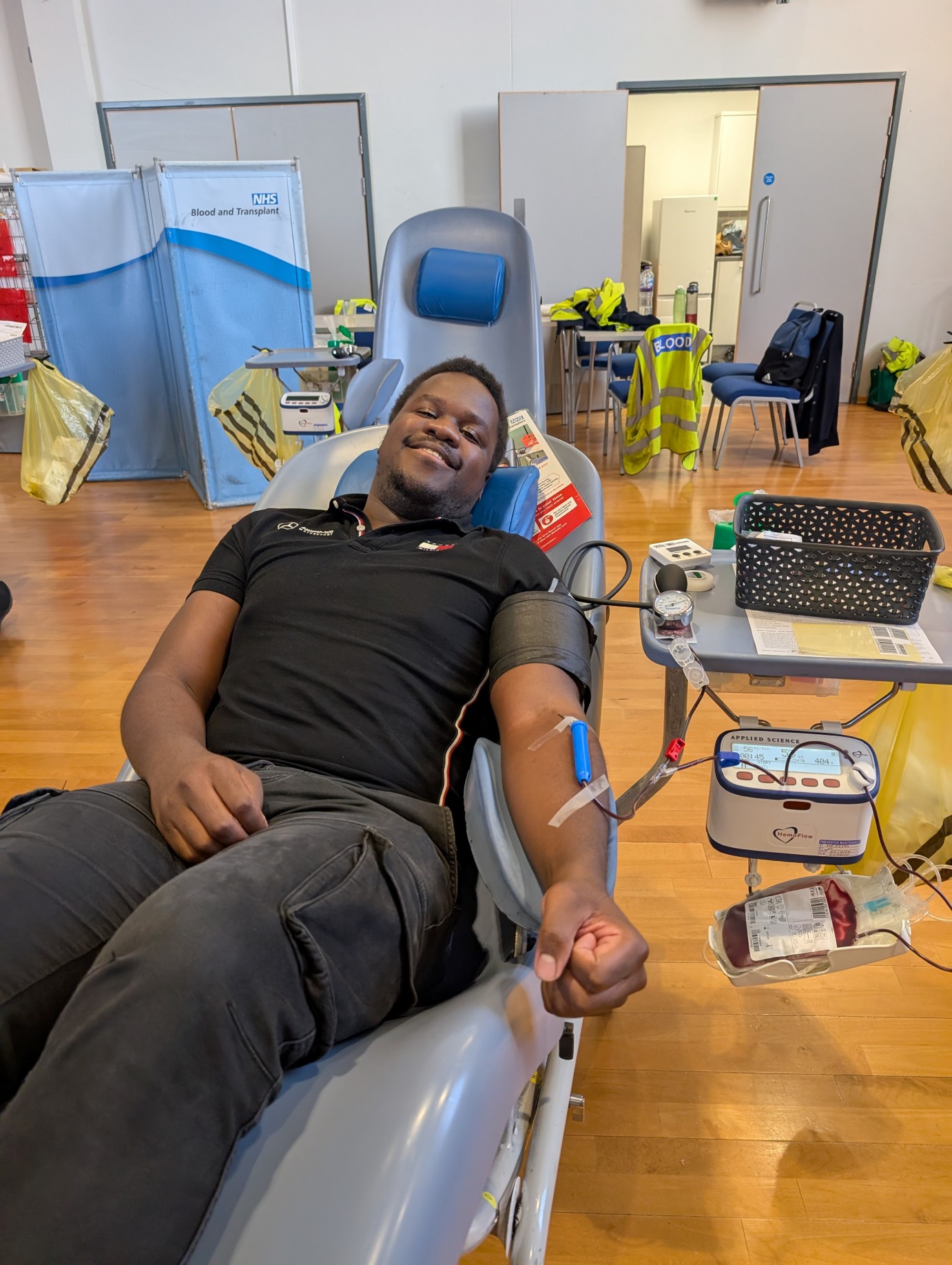 Tinashe donating blood