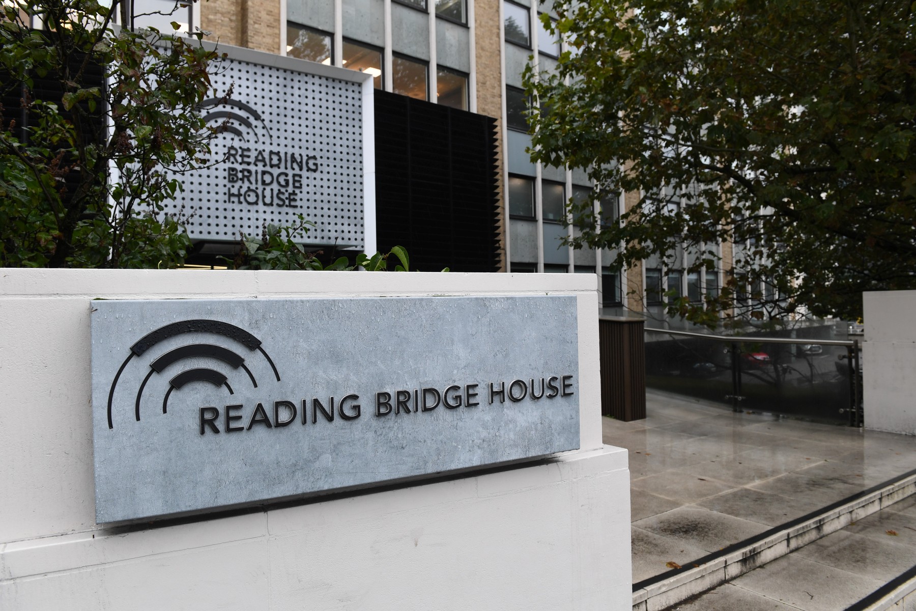 Entrance to Reading Bridge House